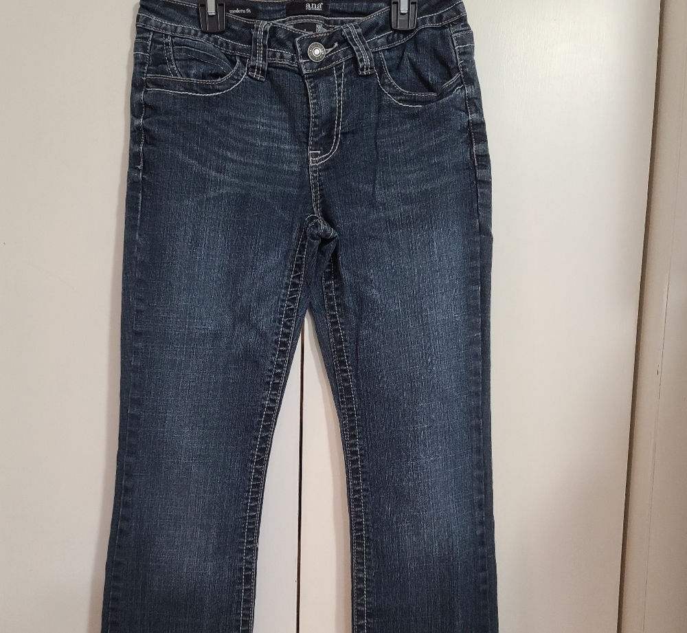 Ana jeans